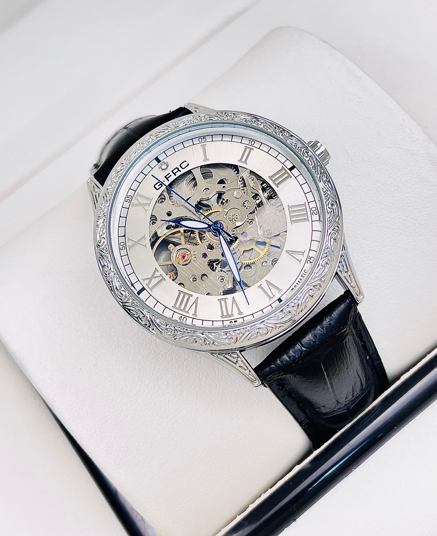 Noir Monarch – Automatic Skeleton Edition