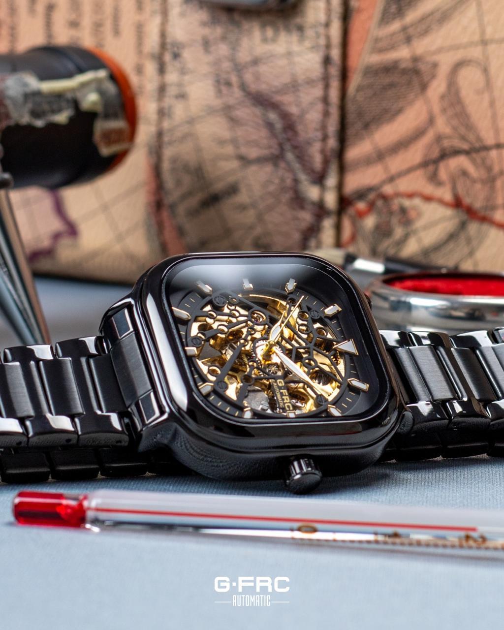 Noir Axis – Automatic Square Edition